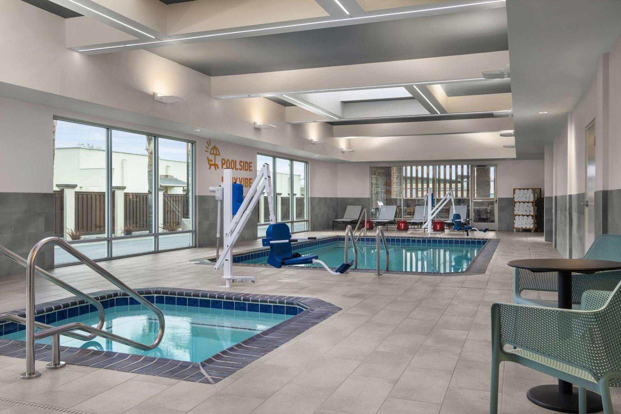 Home2 Suites By Hilton Eureka Exterior foto
