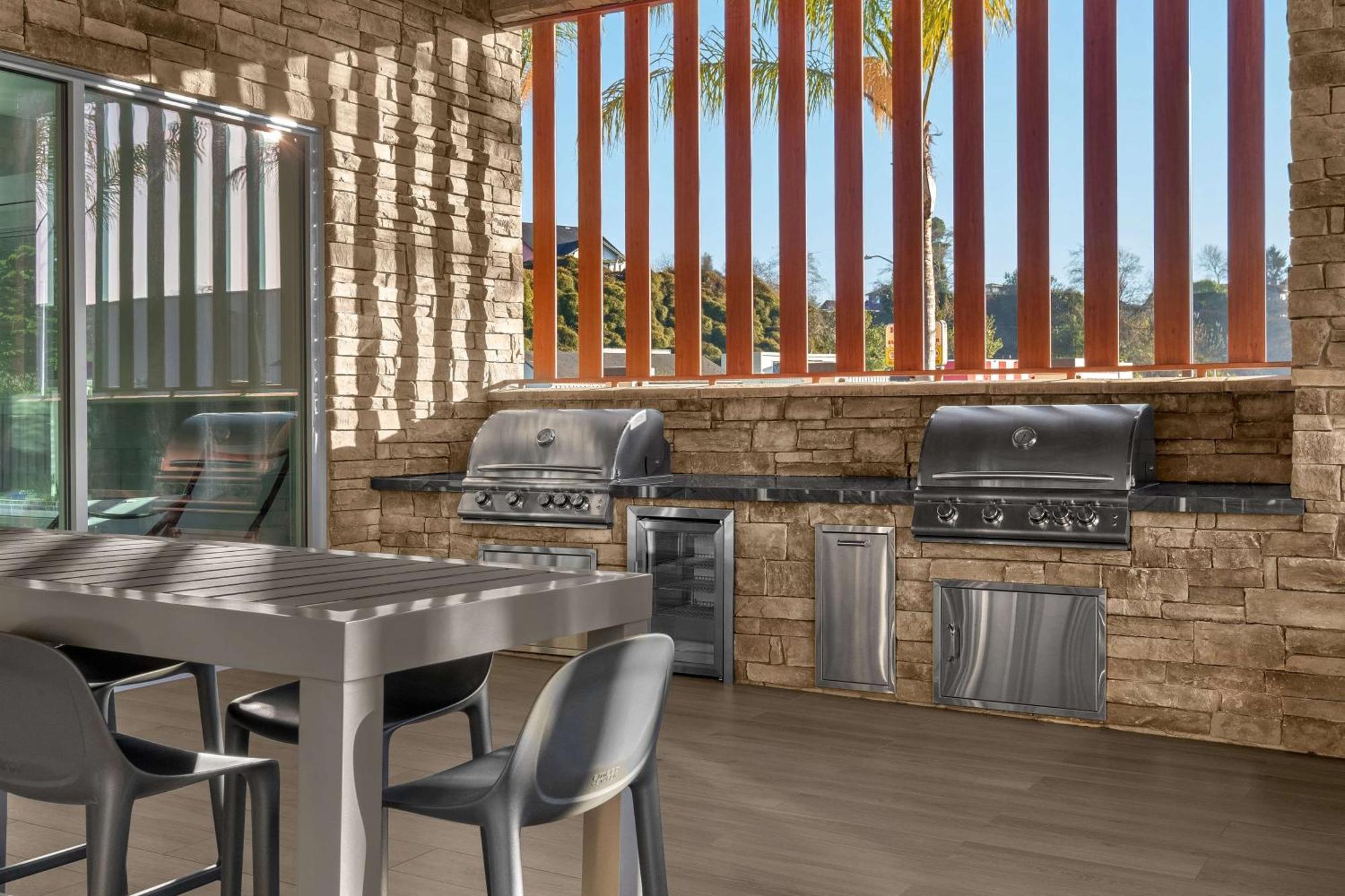 Home2 Suites By Hilton Eureka Exterior foto